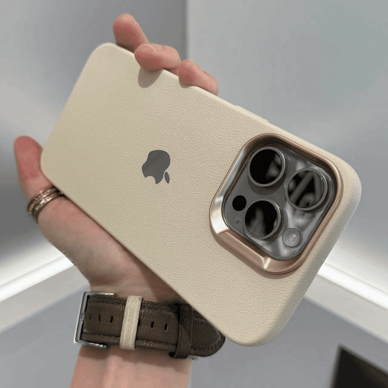 Case / Capinha Iphone Soft Couro (11 ao 13 Pro max)